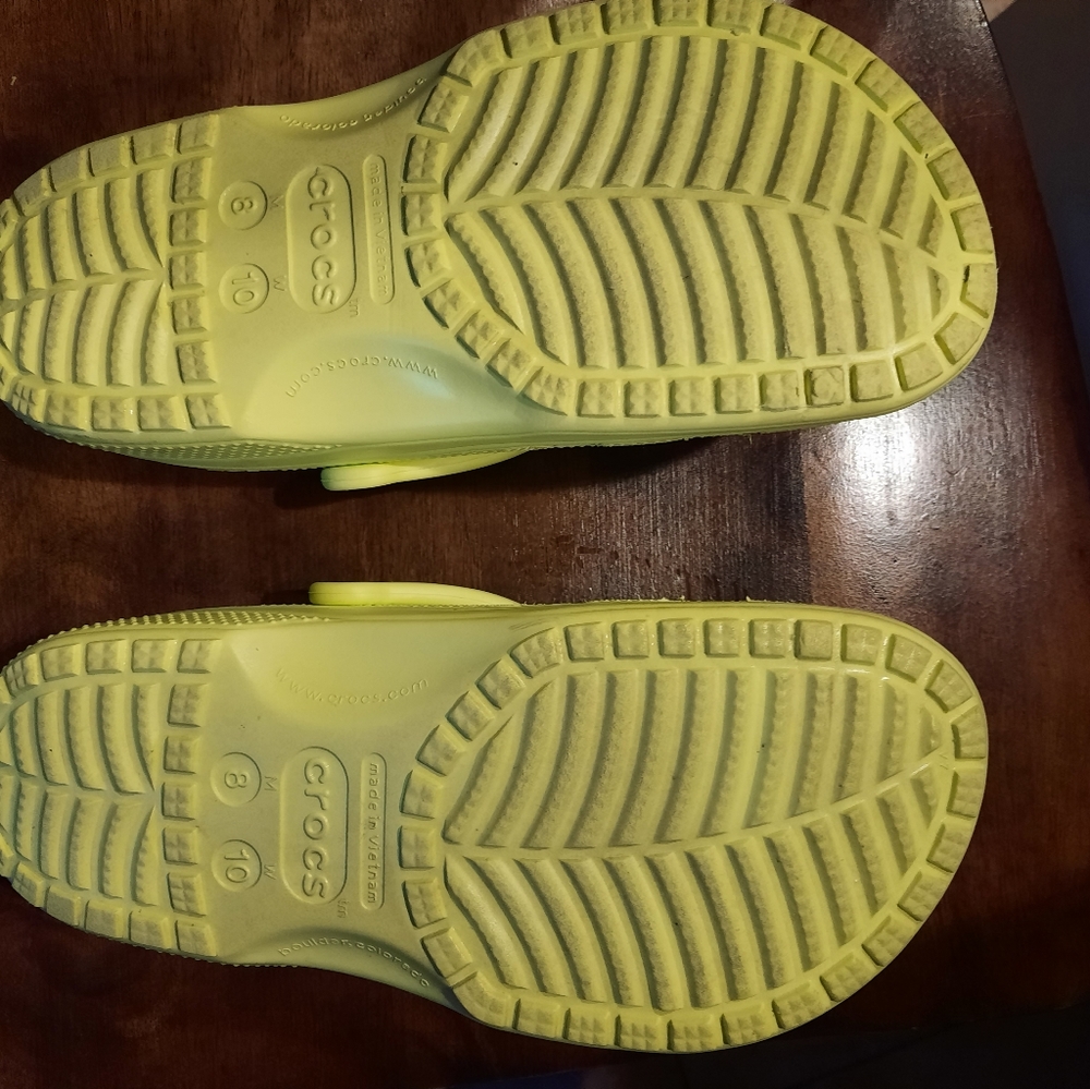 Crocs - Picture 2 of 2